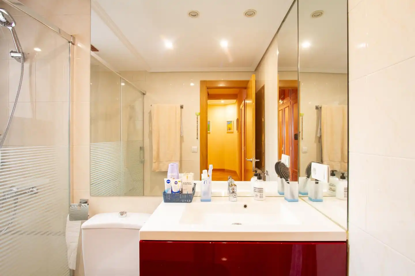 Badezimmer von Maisonette zum Verkauf in Villava / Atarrabia mit Klimaanlage, Heizung und Terrasse