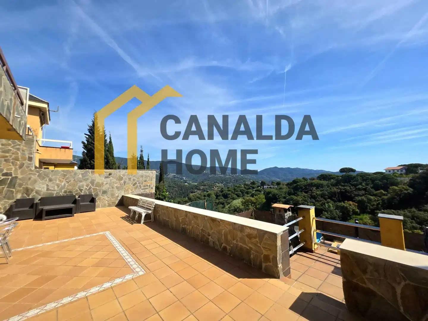 Casa aparellada amb piscina en venda a Carrer Sot de Can Puig, imagen 9