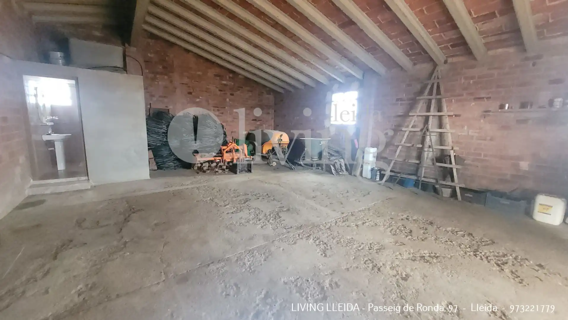Finca rústica en venta en Fraga con Jardín privado, Trastero y Amueblado
