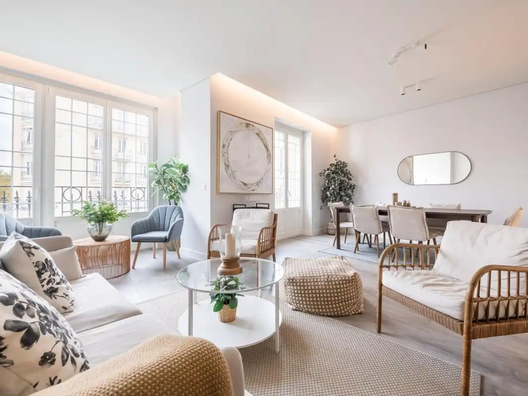 Living room of Flat for rent in Madrid  with Air Conditioner, Heating and Swimming Pool