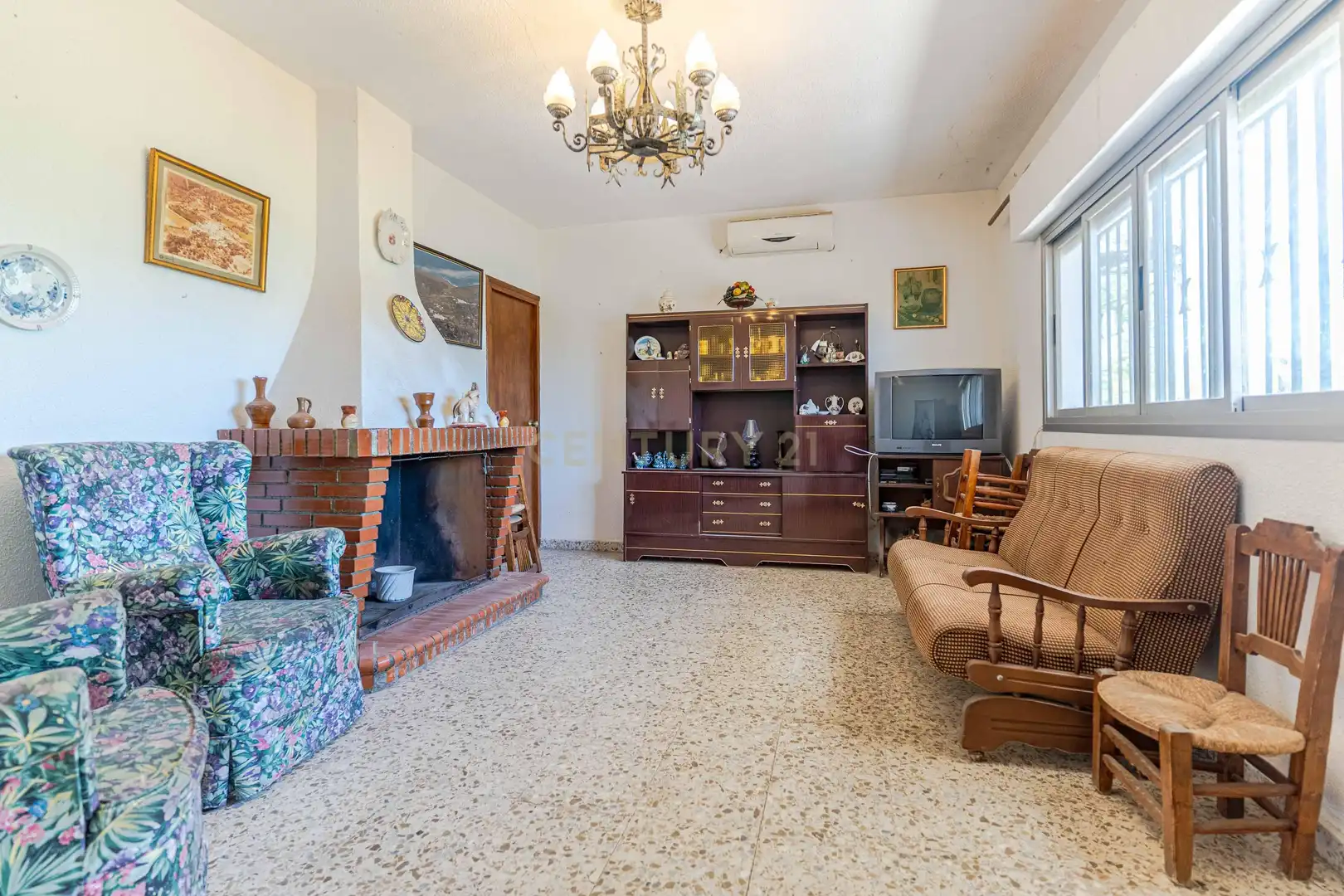 Sala de estar de Finca rústica en venta en Carataunas con Jardín privado, Trastero y Piscina