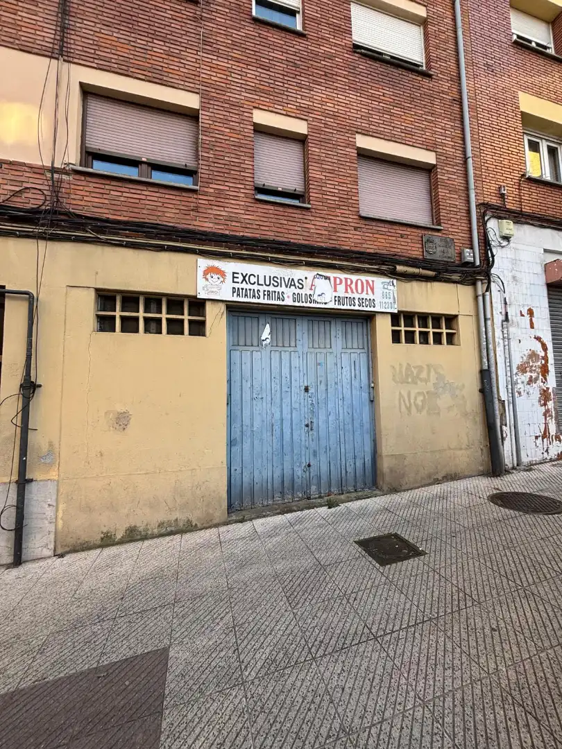 Business premises for sale in Calle Manuel de Falla
