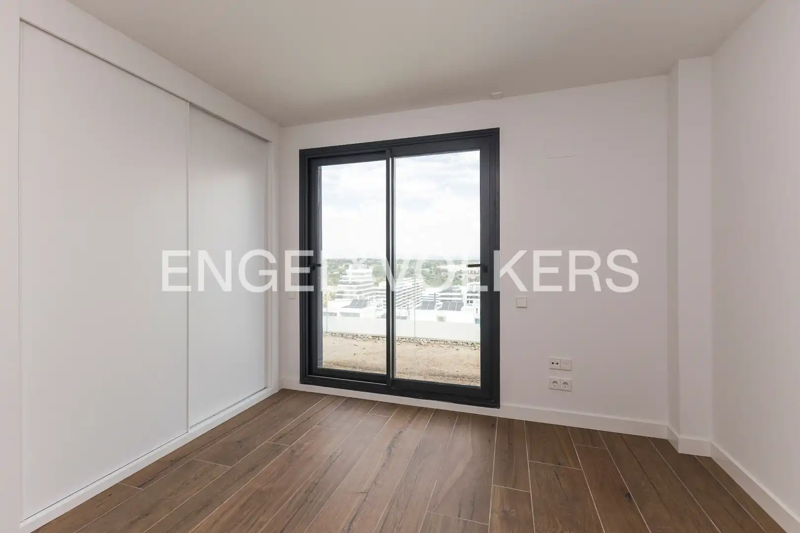 Schlafzimmer von Dachboden zum Verkauf in Madrid mit Klimaanlage, Heizung und Terrasse