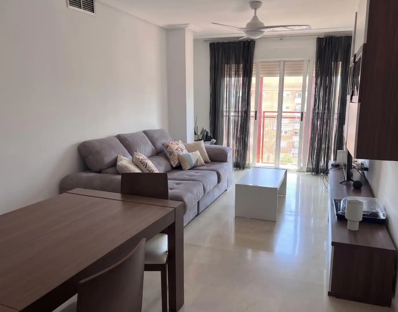 Sala de estar de Apartamento de alquiler en Murcia con Amueblado, Lavadora y Microondas