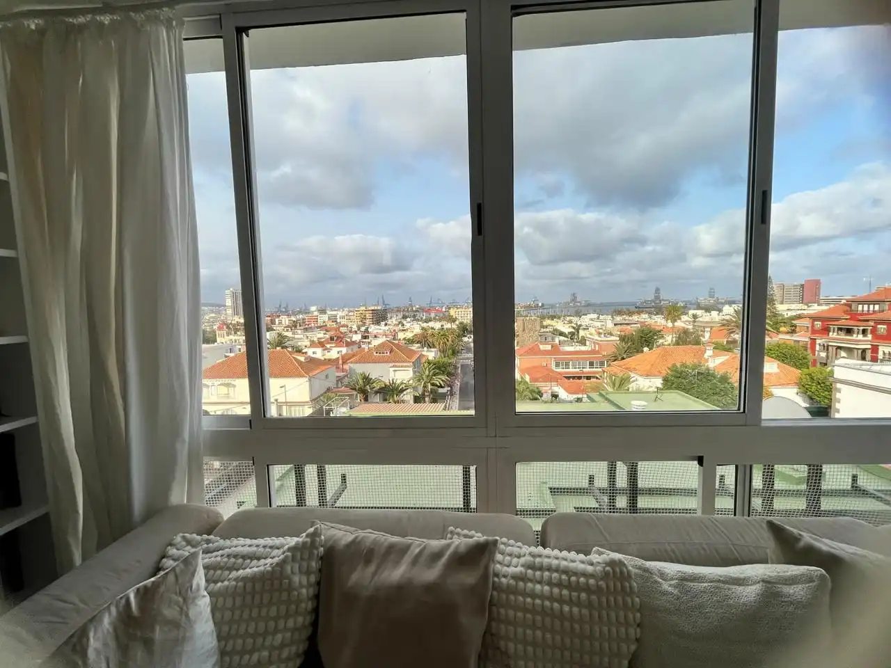 Wohnung zur Miete in Chil, 220, Ciudad Jardín