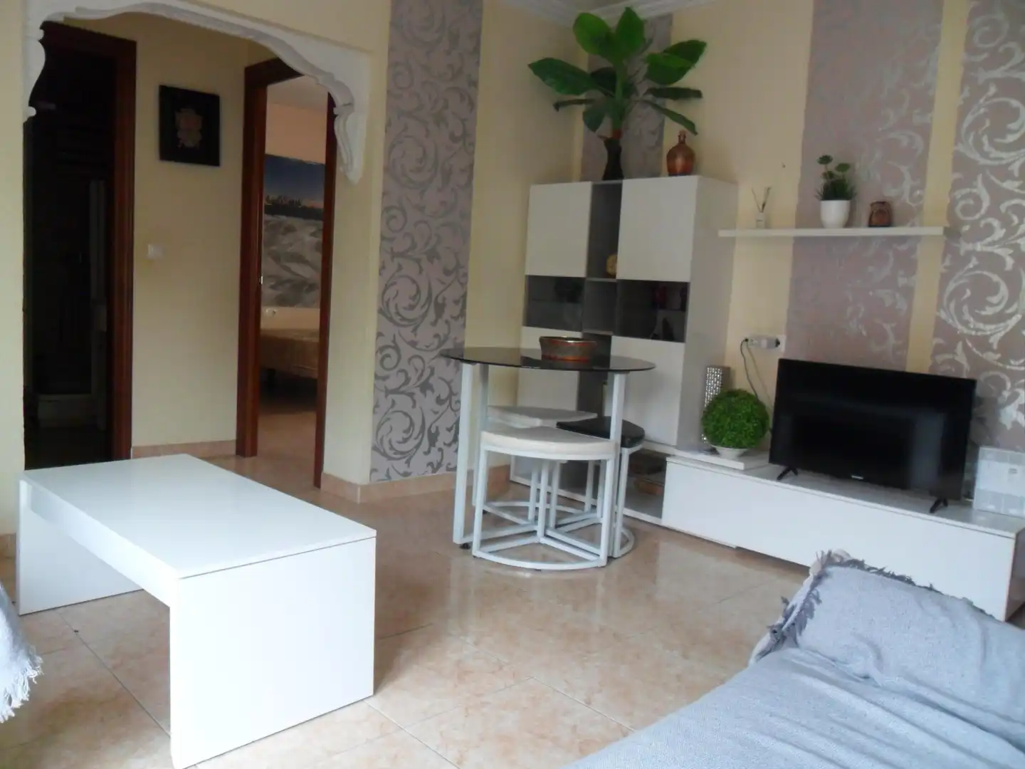 Sala de estar de Piso de alquiler en Granada con Calefacción y Jardín privado