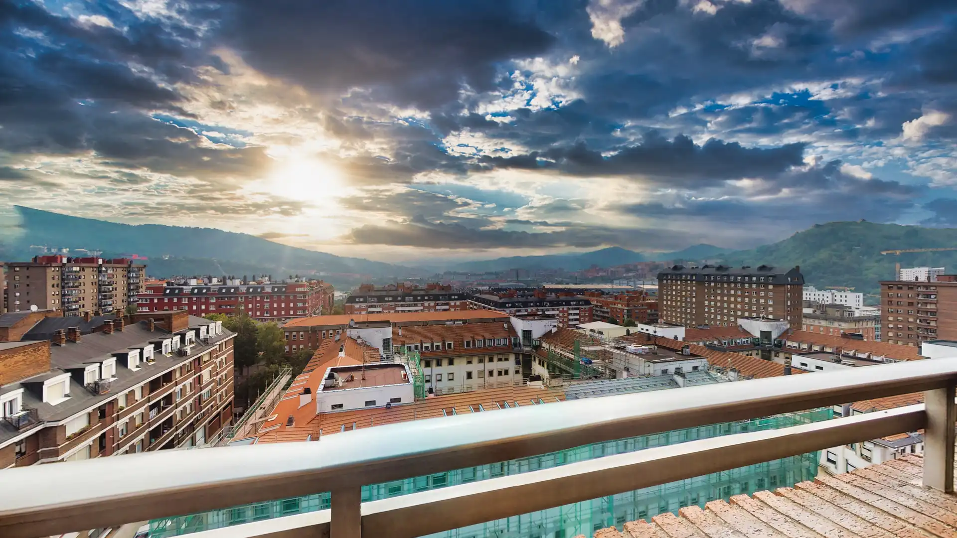 Vista exterior de Piso en venta en Otxarkoaga - Txurdinaga