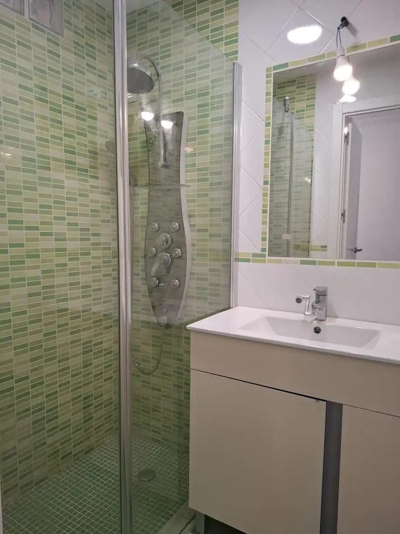 Bathroom of Flat for sale in Sevilla