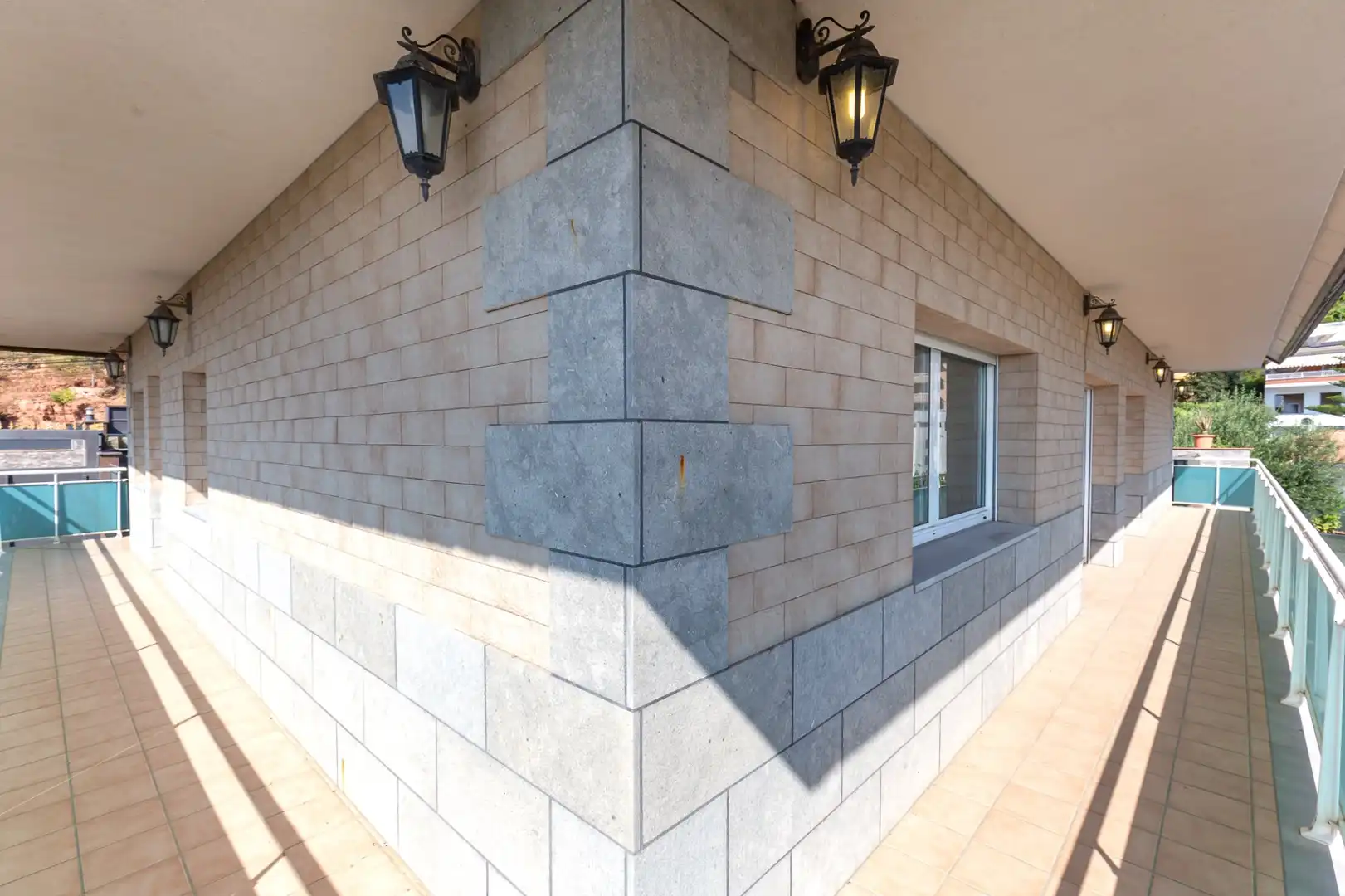 Vista exterior de Casa o chalet en venta en Vallirana con Calefacción, Terraza y Balcón