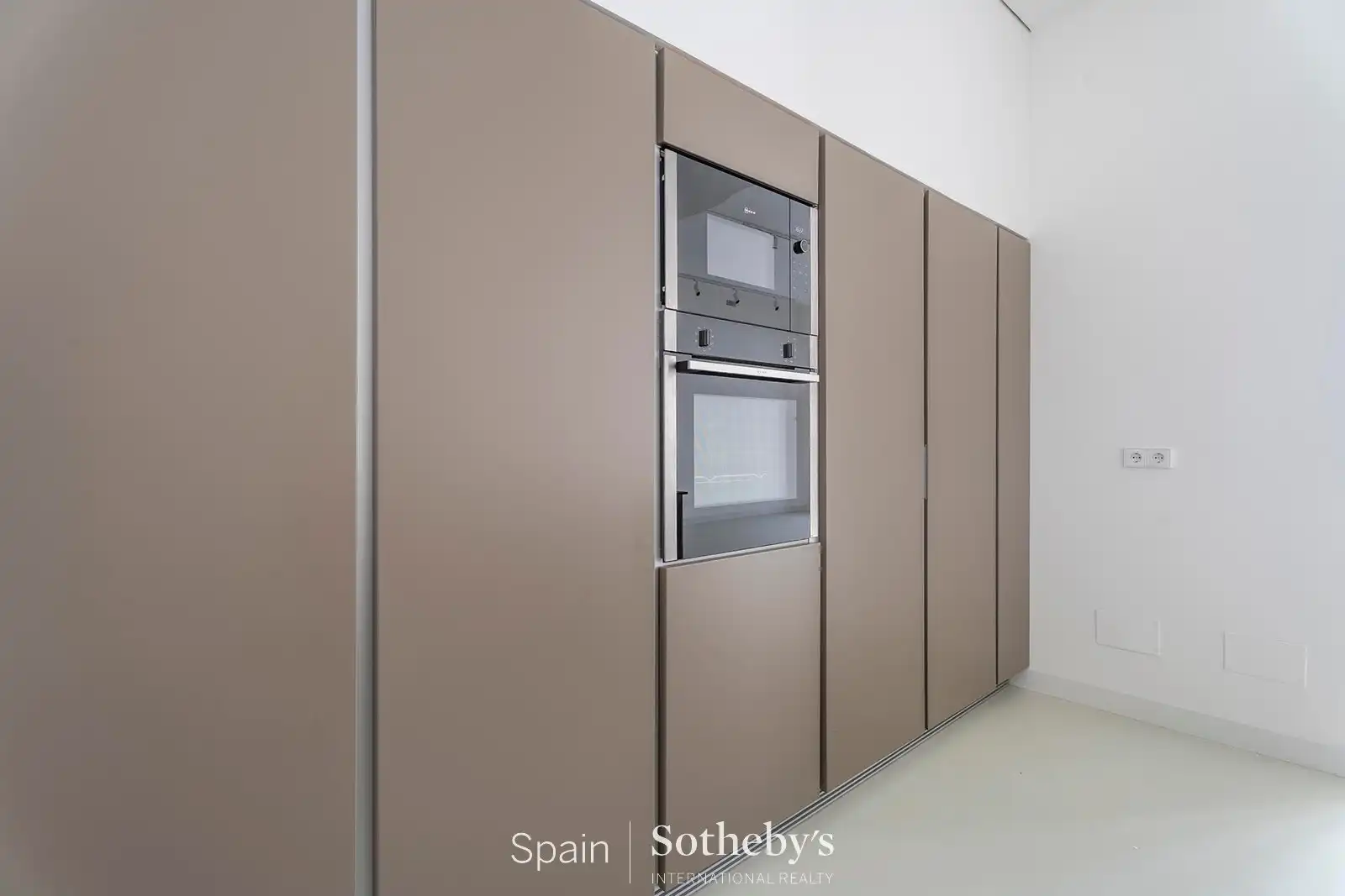 Appartement compact avec piscine à vendre à Plaza del Conde de Barajas, imagen 4