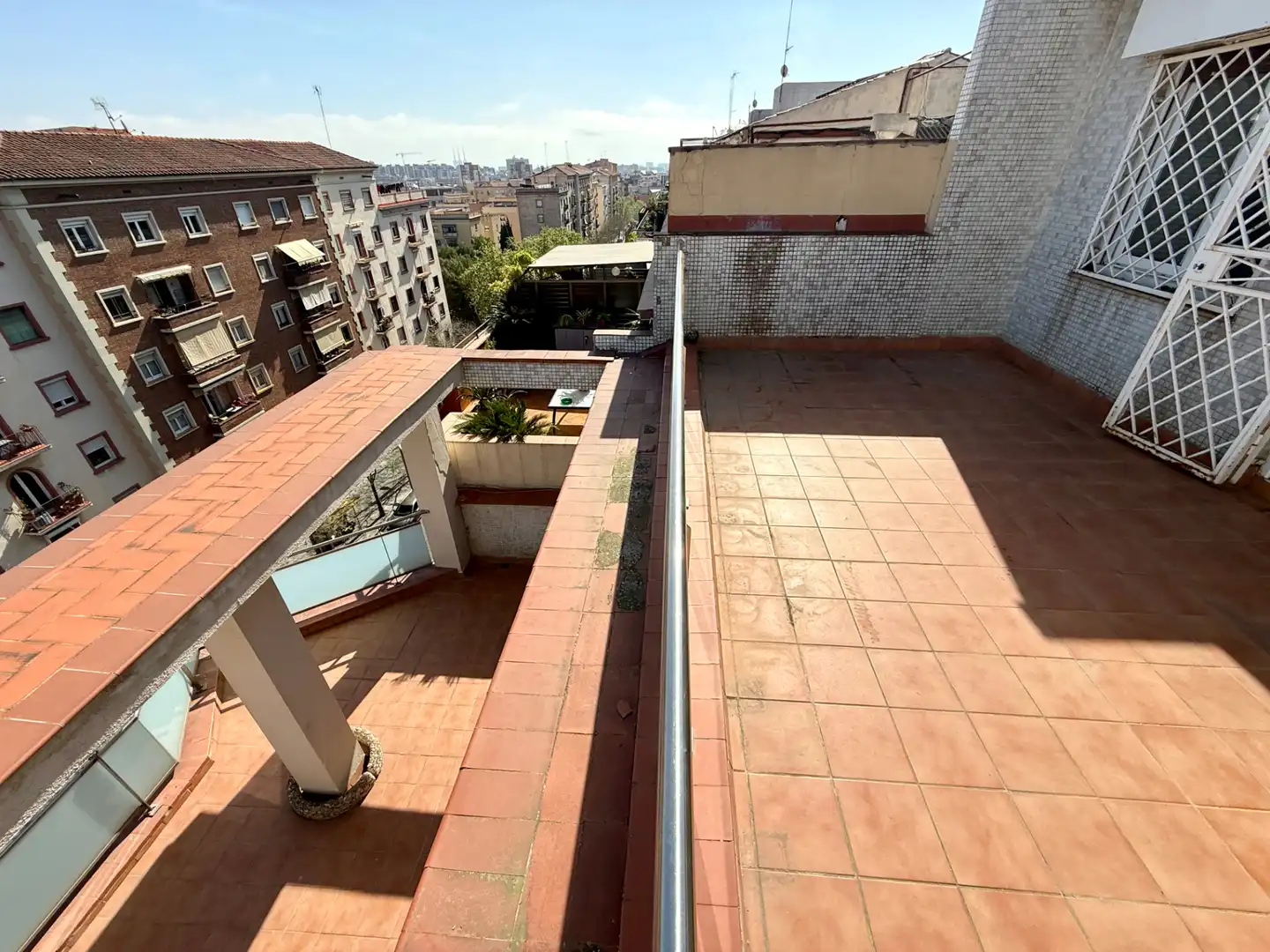 Terrasse von Dachboden zum Verkauf in Barcelona mit Heizung, Terrasse und Balkon