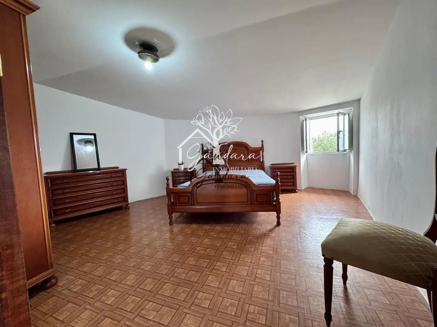 Einfamilien-Reihenhaus zum Verkauf in Ferrol mit Terrasse und Abstellraum