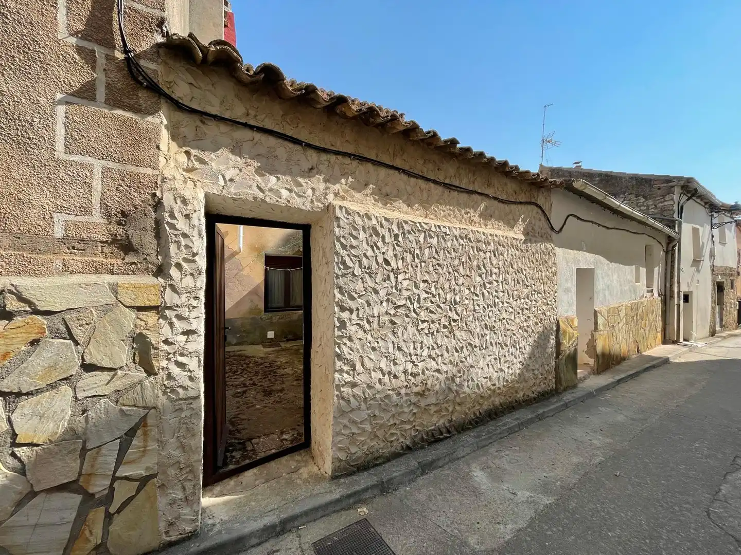 Vista exterior de Finca rústica en venda en Palenzuela amb Moblat, Forn i Rentadora