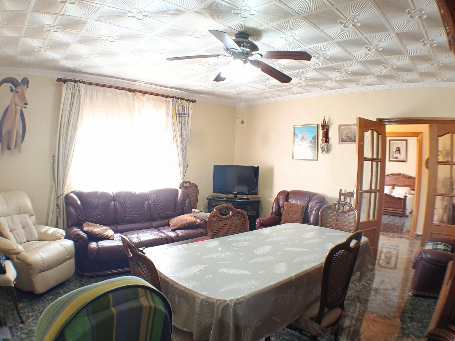 Sala d'estar de Casa o xalet en venda en Lorca amb Jardí privat, Traster i Moblat