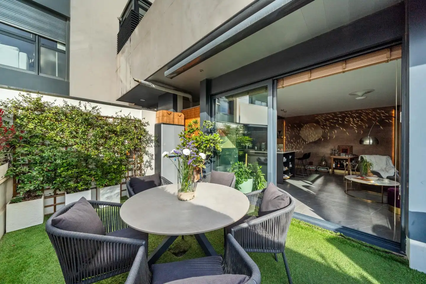 Terrasse von Erdgeschoss zum Verkauf in Madrid mit Klimaanlage, Privatgarten und Terrasse