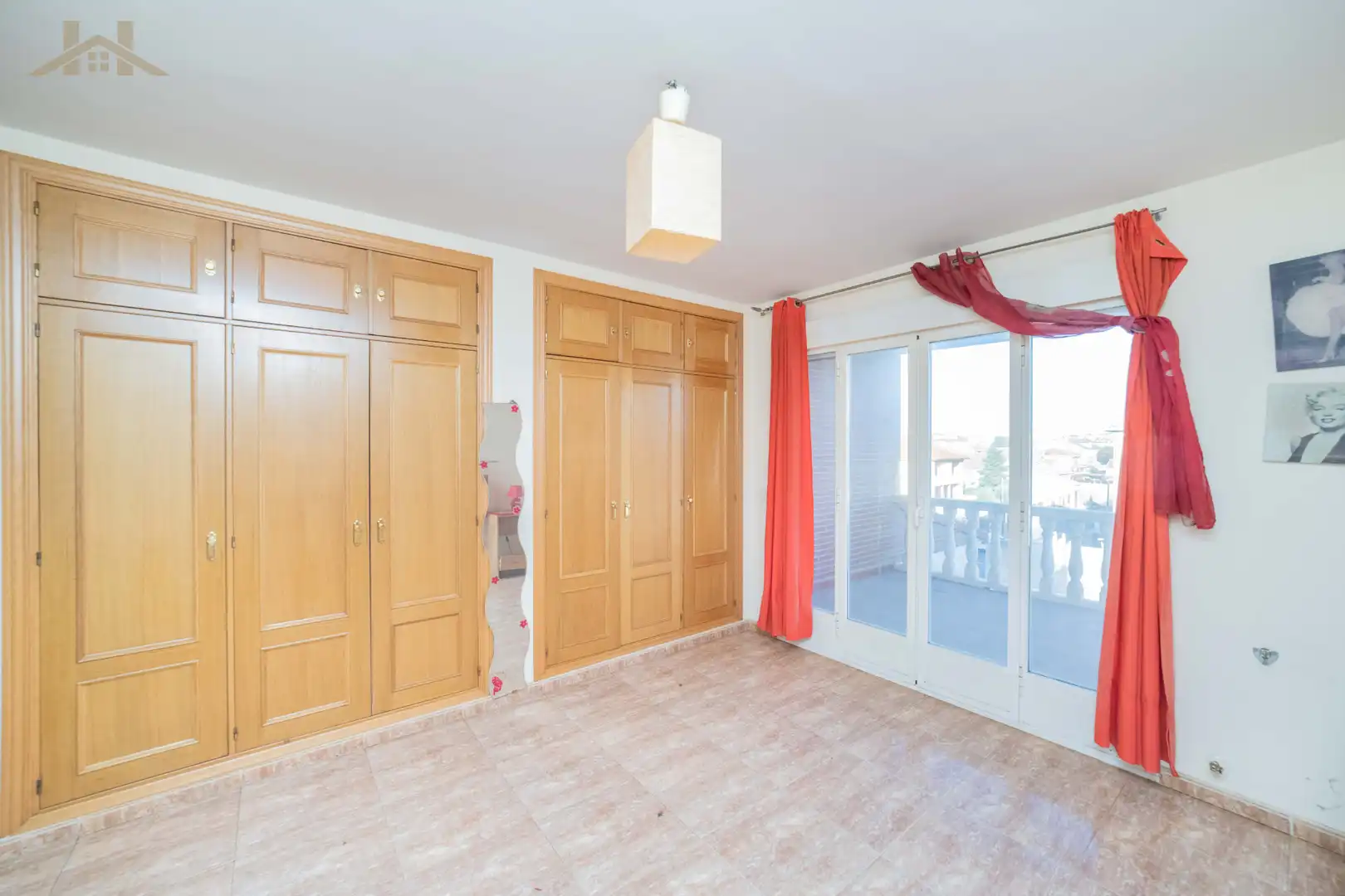 Detached homes for sale in Calle la Loma, Yeles