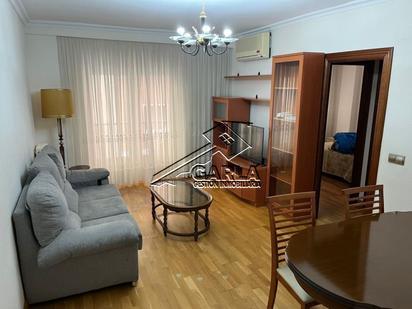 Living room of Flat to rent in Salamanca Capital  with Air Conditioner and Balcony