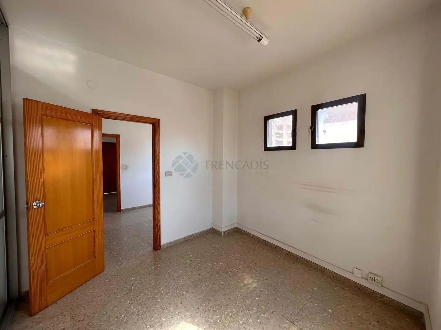 Bureau à vendre à Reina María Cristina, imagen 13