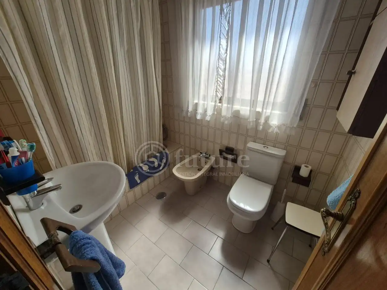 Bathroom of Flat for sale in Salamanca  with Heating, Terrace and Furnished