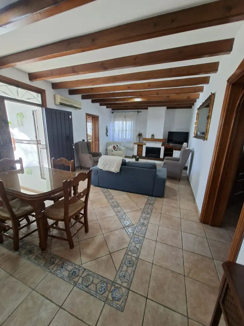 Sala de estar de Casa o chalet de alquiler en Alhaurín El Grande con Aire acondicionado, Jardín privado y Terraza