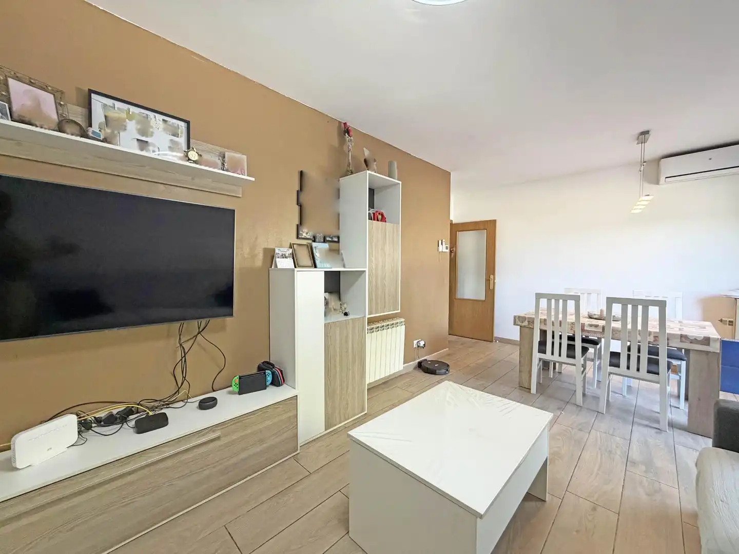 Sala de estar de Planta baja en venta en Barberà del Vallès con Aire acondicionado, Calefacción y Trastero