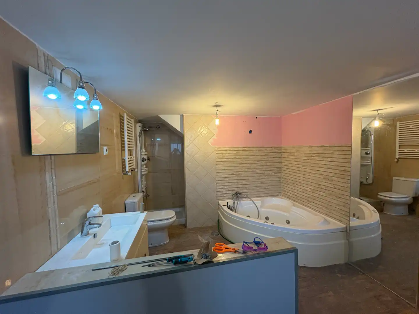 Badezimmer von Haus oder Chalet zum Verkauf in Cardiel de los Montes mit Klimaanlage, Heizung und Privatgarten