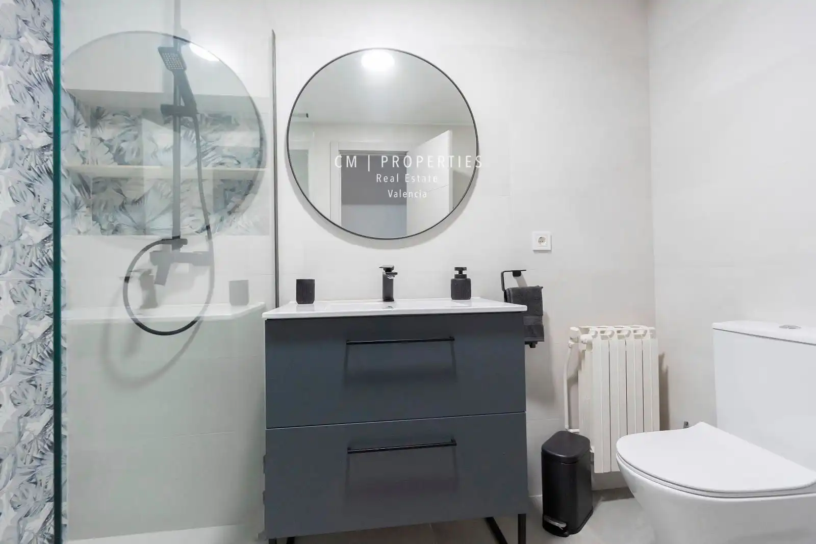 Baño de Casa o chalet en venta en Paterna con Aire acondicionado, Calefacción y Piscina