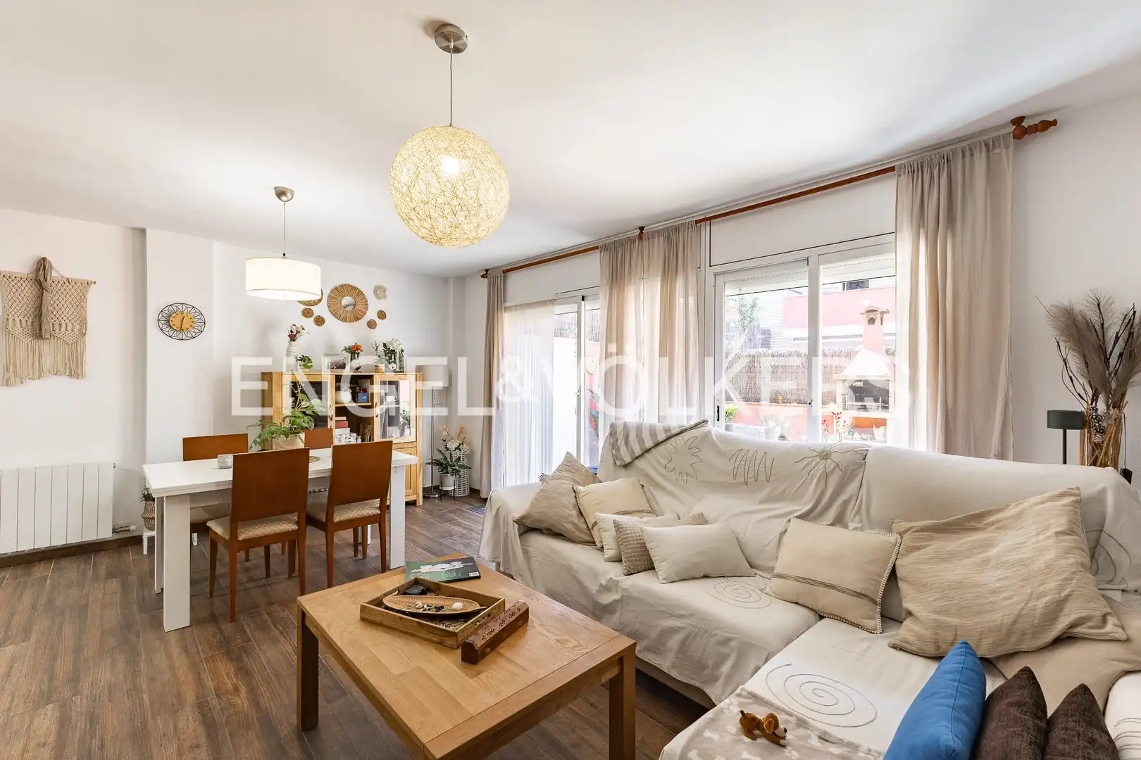 Vista exterior de Casa o chalet en venta en Malgrat de Mar con Aire acondicionado, Calefacción y Terraza