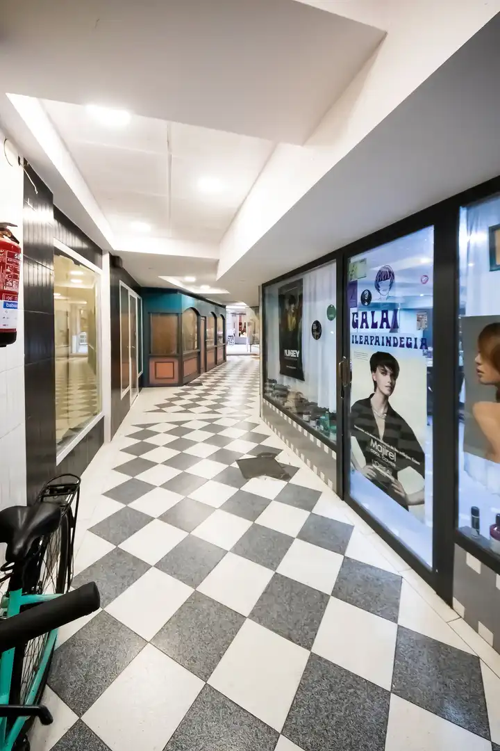 Local comercial de lloguer a Korreo Kalea, imagen 4
