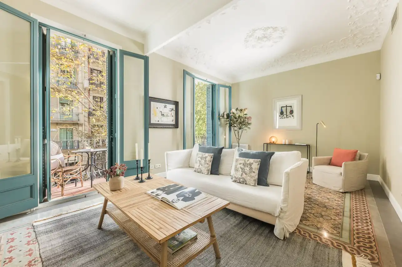 Sala de estar de Apartamento de alquiler en Barcelona con Aire acondicionado, Calefacción y Amueblado