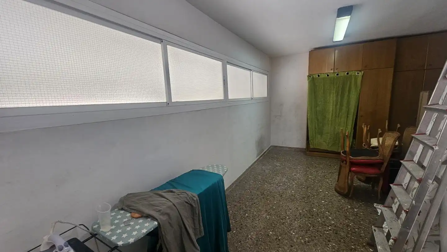 Gewerbefläche zum Verkauf in Carrer del Violinista Vellsola, imagen 6