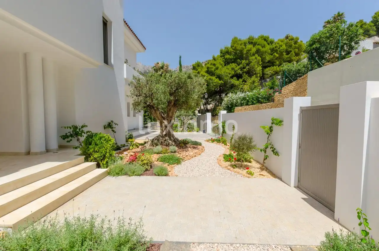 Exterior view of Houses for rent in Altea Hills