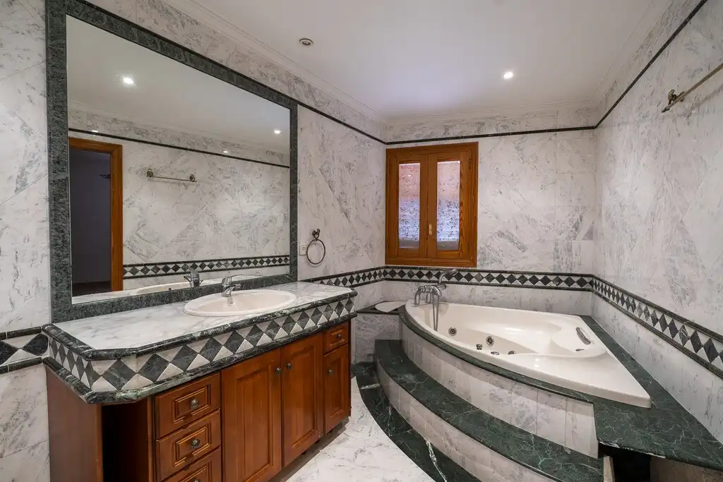 Bathroom of Houses for sale in Marratxí  with Heating, Private garden and Terrace