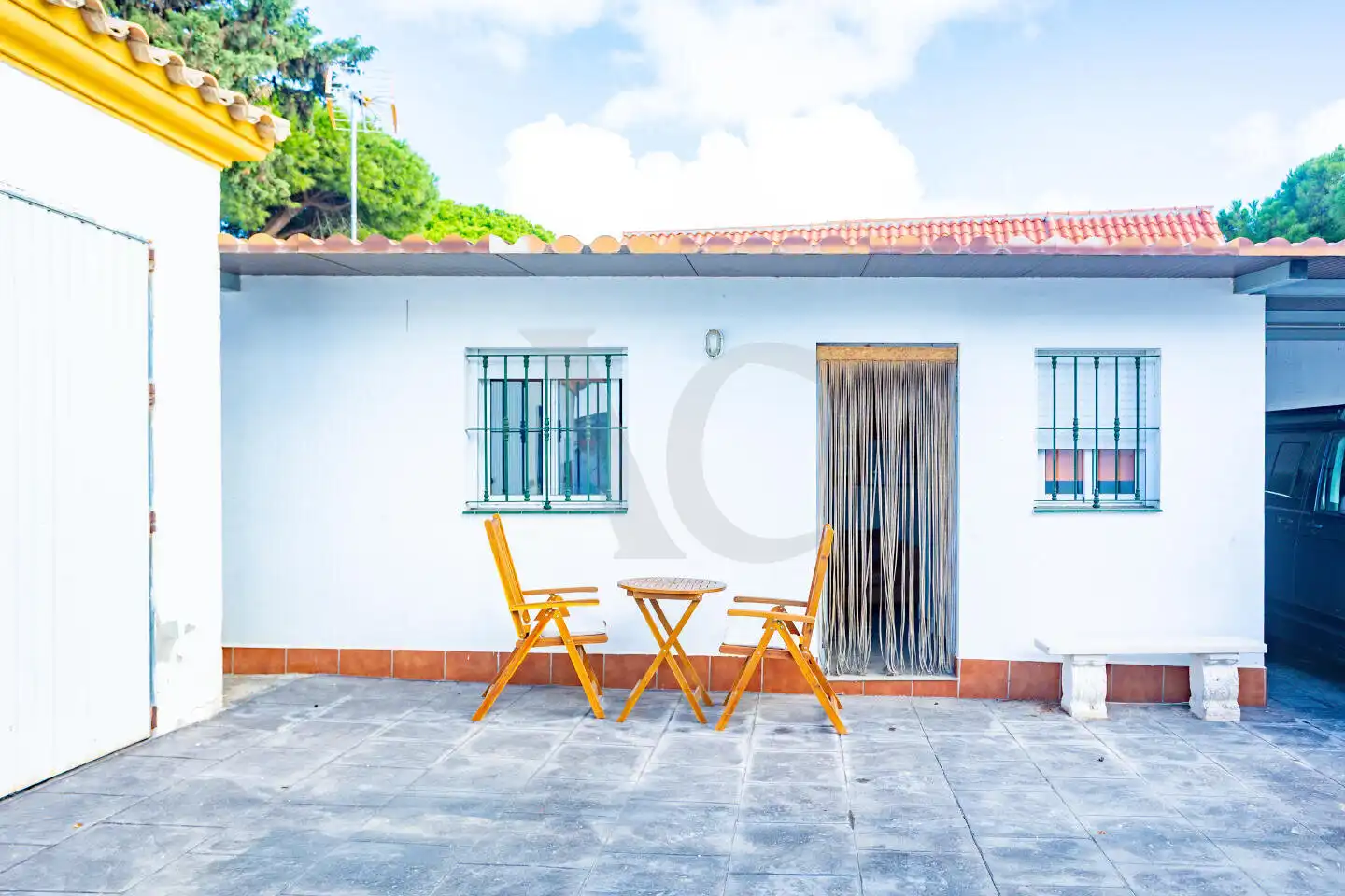 Exterior view of Houses for sale in Chiclana de la Frontera