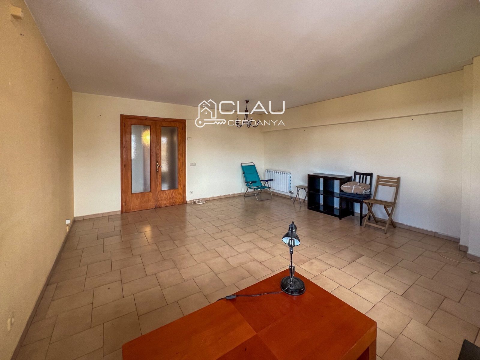 Living room of Flat to rent in Puigcerdà  with Heating, Terrace and Storage room
