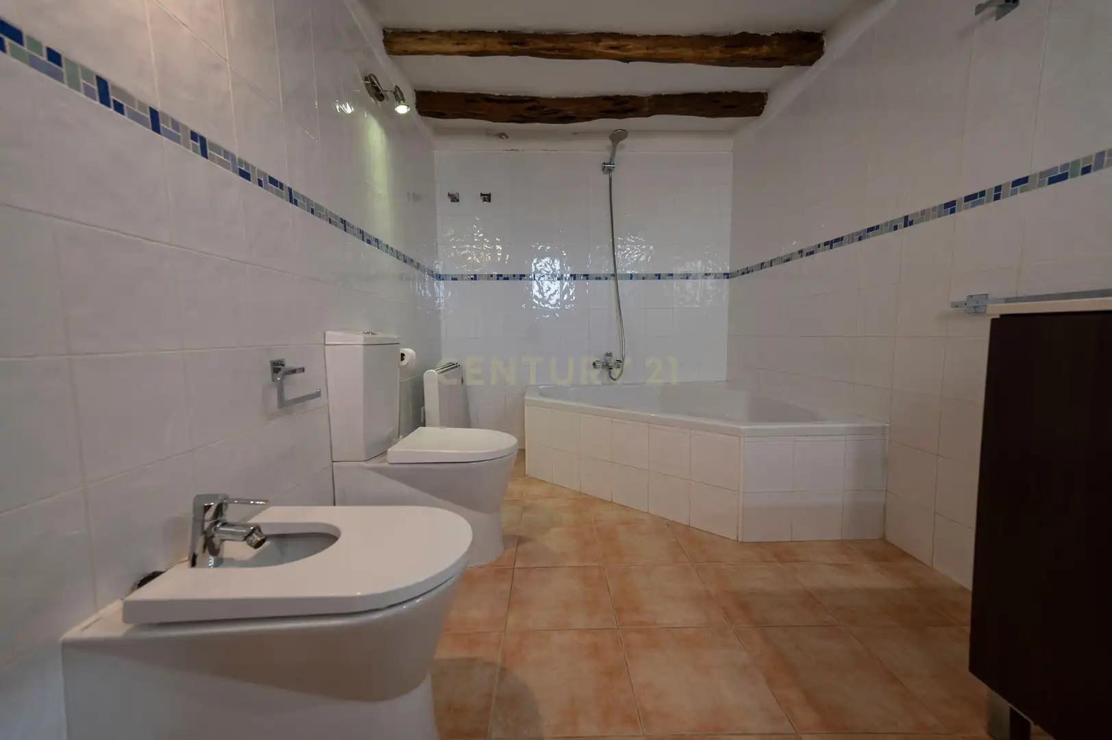 Badezimmer von Haus oder Chalet zur Miete in Sant Josep de sa Talaia mit Klimaanlage, Privatgarten und Möbliert
