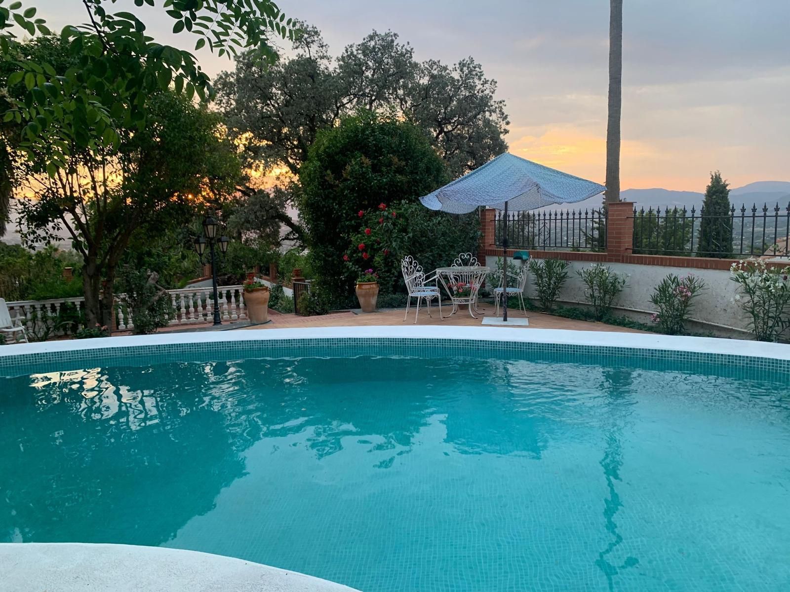 Piscina de Casa o xalet en venda en Alhaurín El Grande amb Jardí privat, Terrassa i Piscina