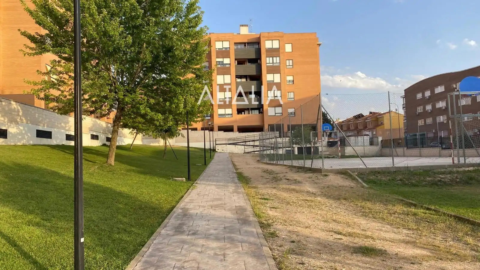 Vista exterior de Piso en venta en Cuenca con Trastero y Amueblado