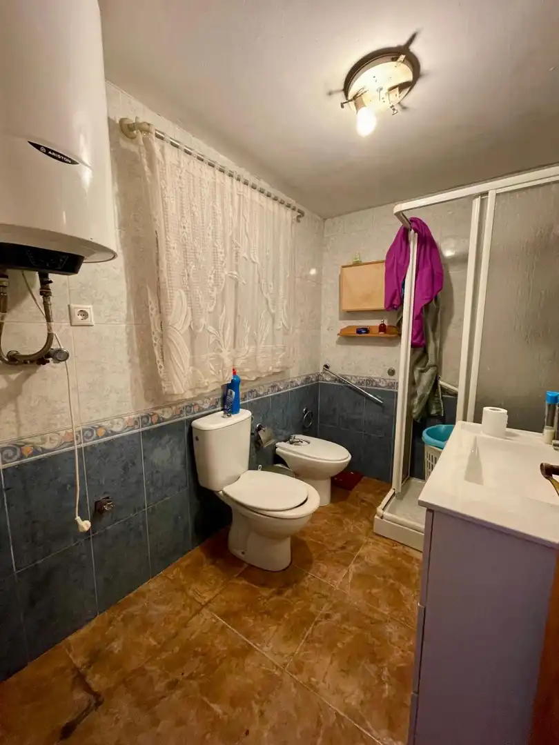 Bany de Pis en venda en Valdepeñas amb Aire condicionat i Traster