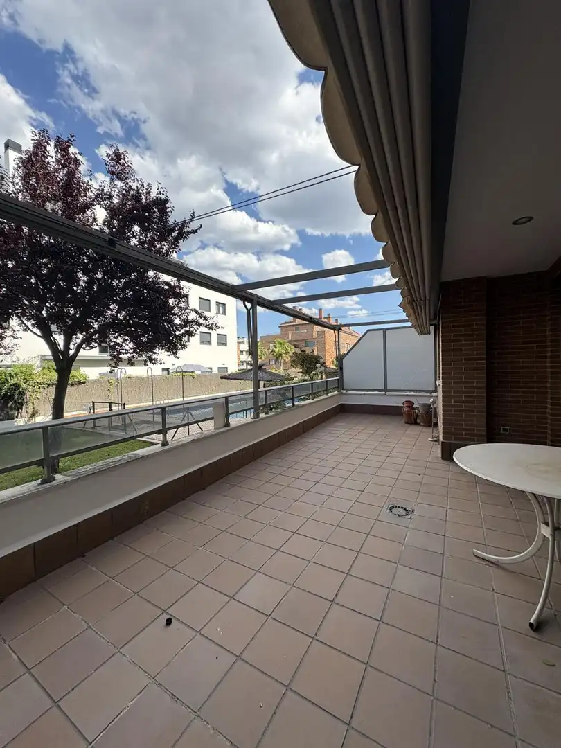 Terraza de Planta baja de alquiler en Las Rozas de Madrid con Aire acondicionado, Calefacción y Terraza