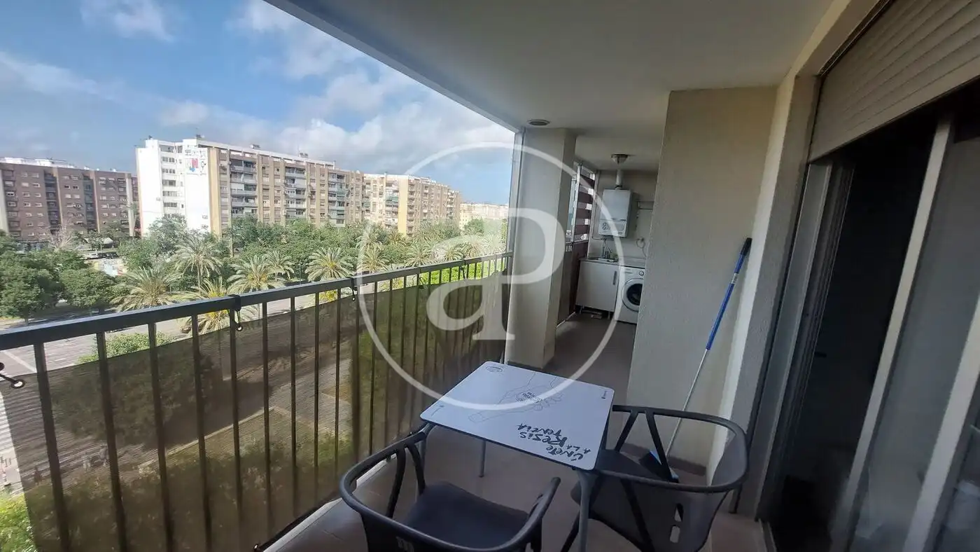 Balcony of Flat for rent in Valencia  with Air Conditioner, Terrace and Furnished