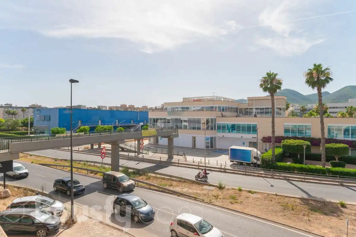 Vista exterior de Pis en venda en Eivissa amb Aire condicionat i Terrassa