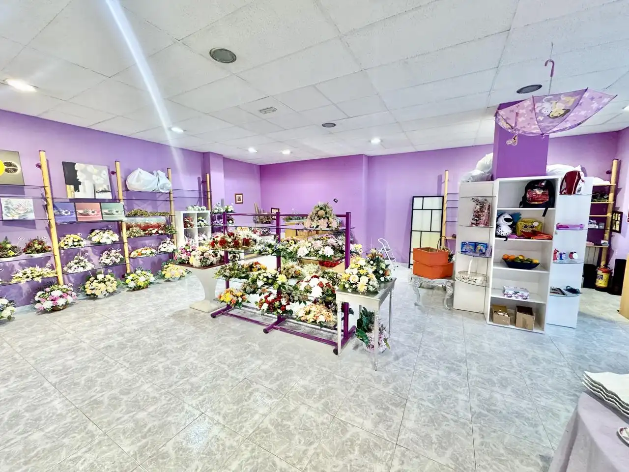Business premises to rent in Avenida Juan Pablo II, imagen 4