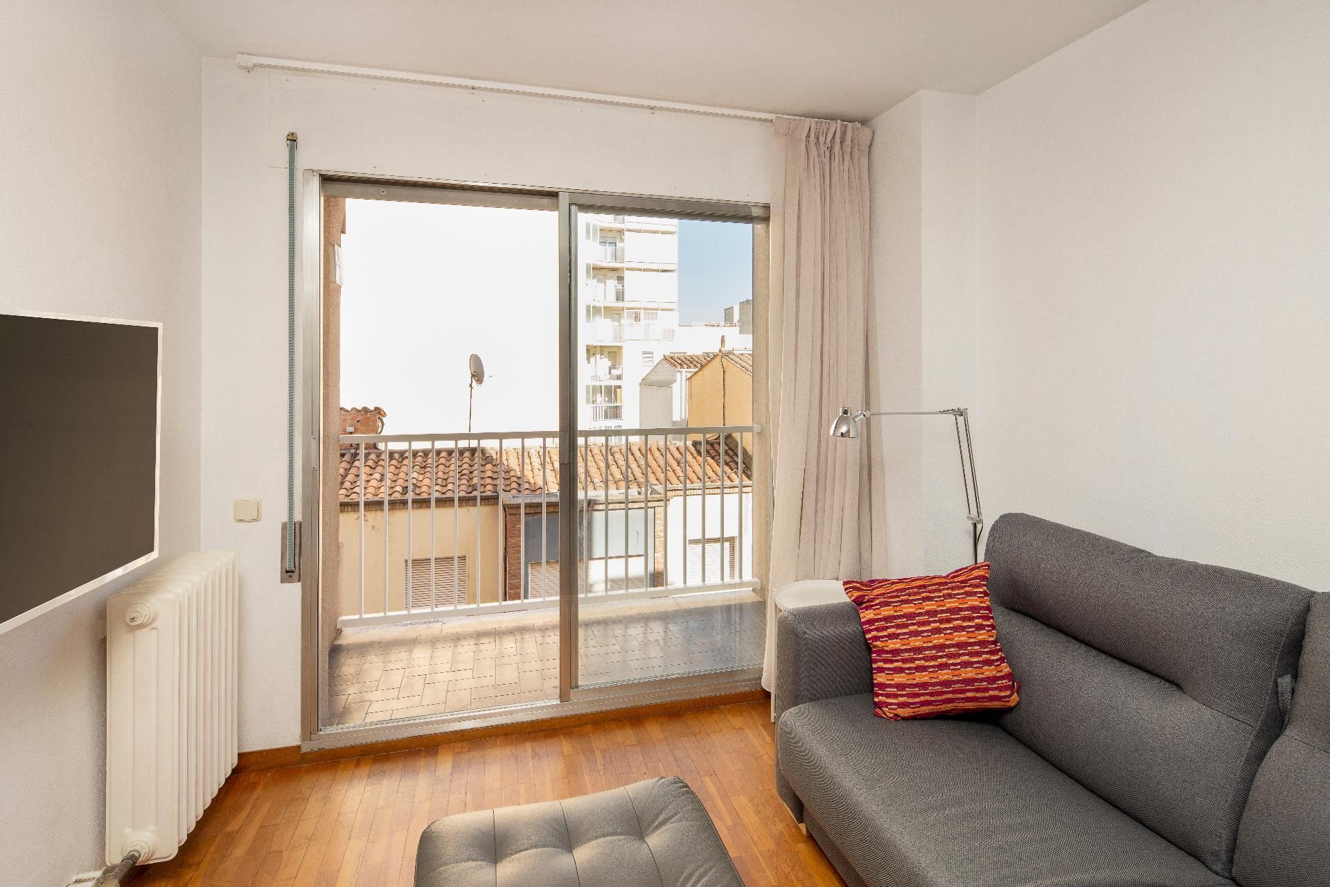 Bedroom of Flat to rent in Girona Capital  with Heating and Balcony