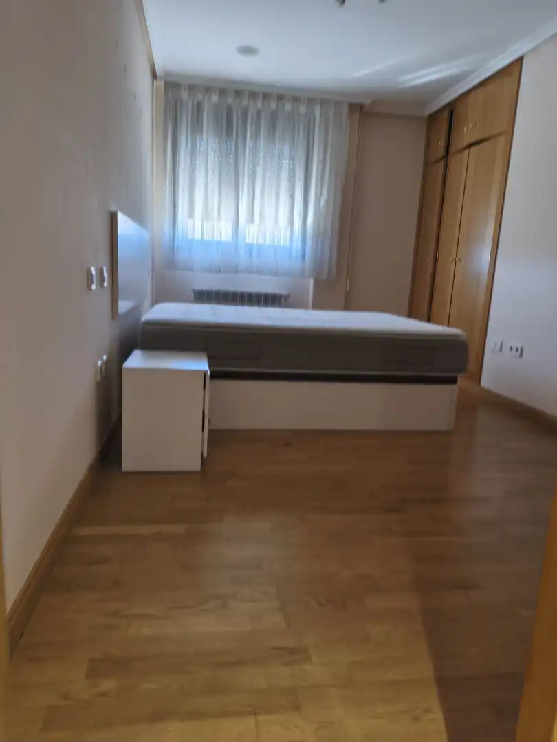 Habitación de Piso de alquiler en Cuenca con Aire acondicionado, Calefacción y Parquet