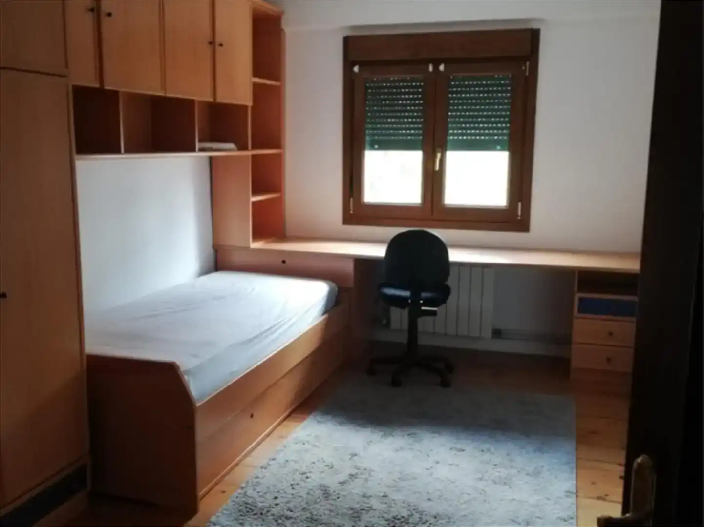 Dormitori de Pis en venda en Legazpi amb Balcó