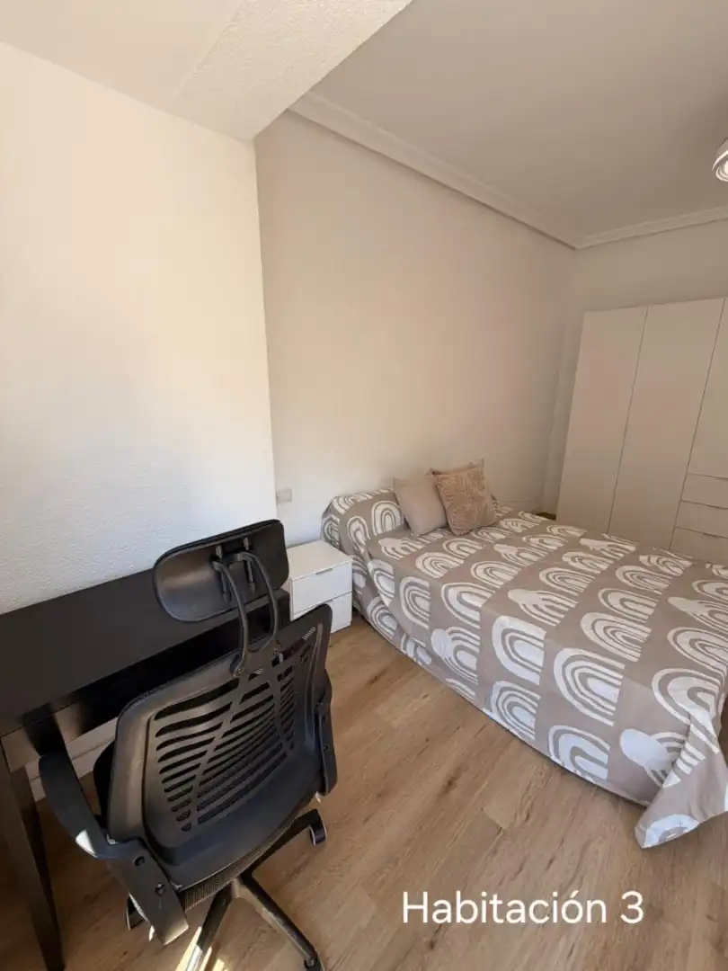 Habitación de Piso para compartir en Murcia con Amueblado, Horno y Lavadora
