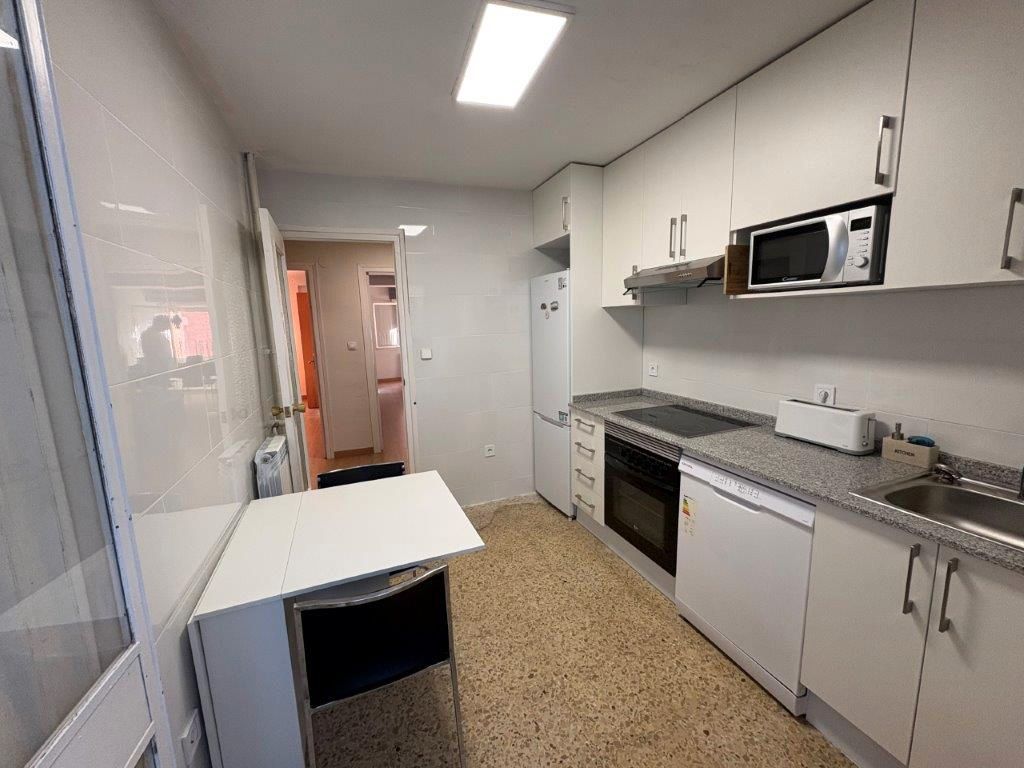 Piso de alquiler en N/A, Joc de la Bola - Camps d'Esports,  Lleida Capital