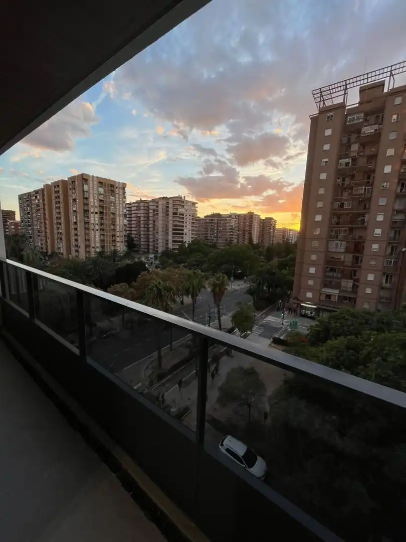 Außenansicht von Wohnung zur Miete in Valencia mit Klimaanlage, Heizung und Möbliert