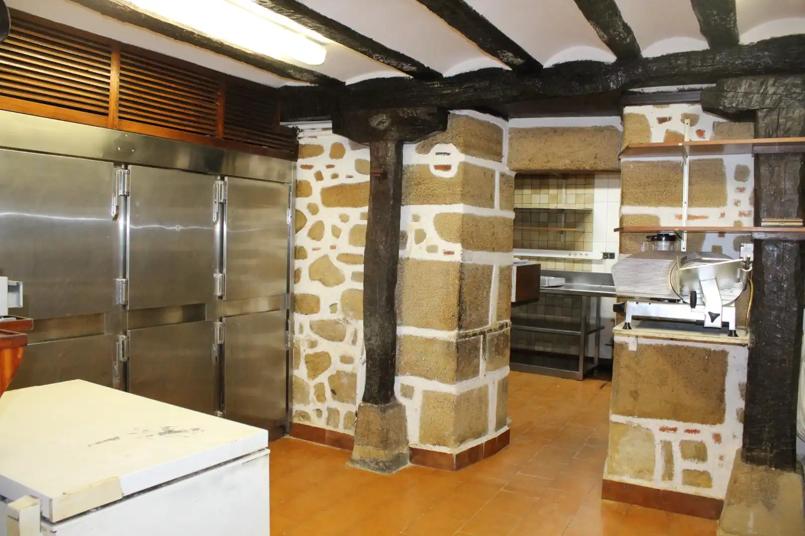 Cuina de Casa o xalet en venda en Donostia - San Sebastián  amb Aire condicionat, Calefacció i Traster